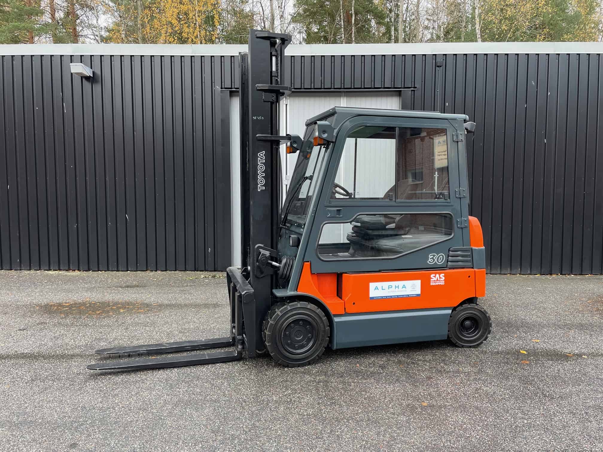 Begagnad motviktstruck Toyota 3 ton